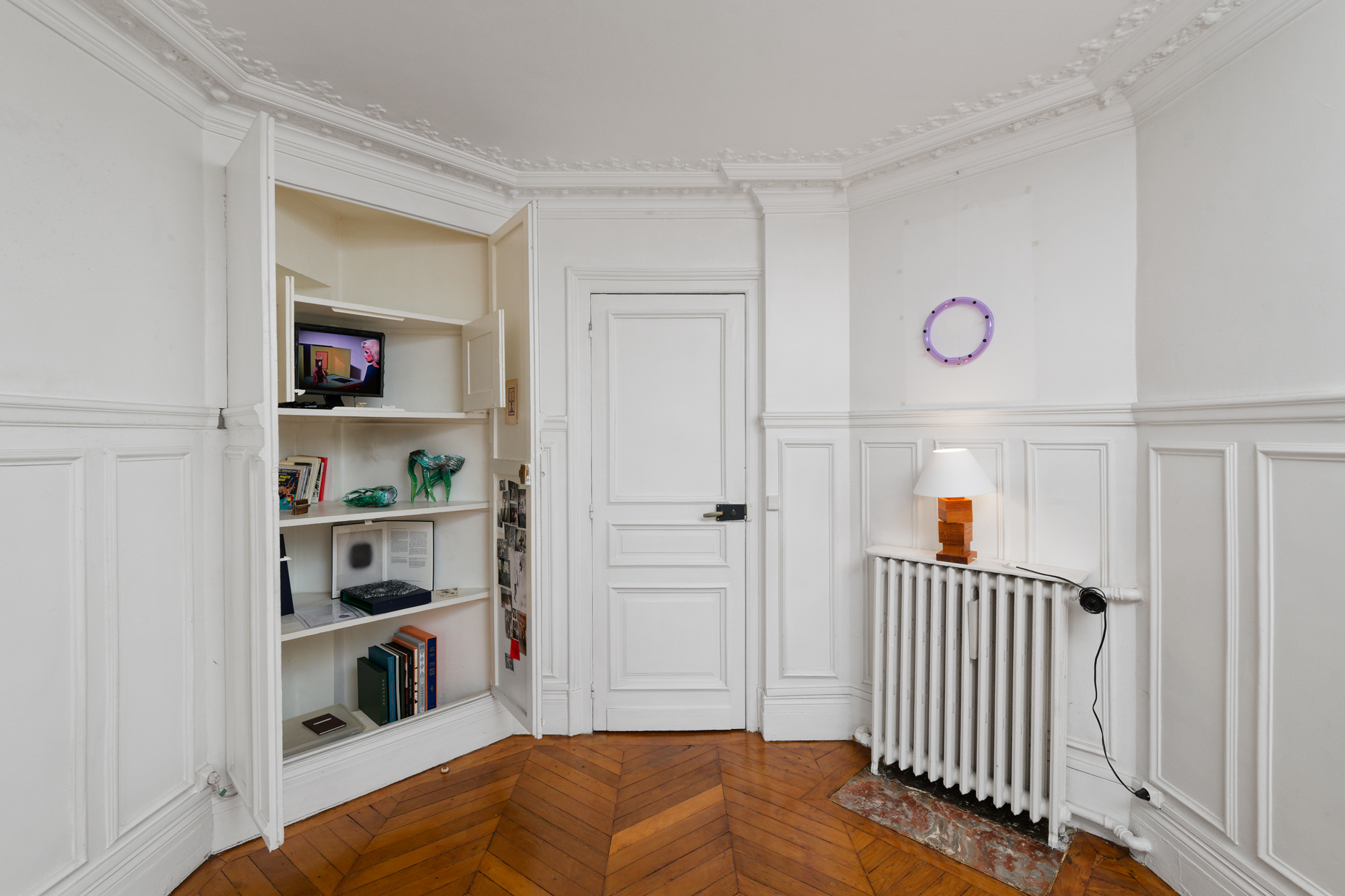 Agence de Voyage, Booked?