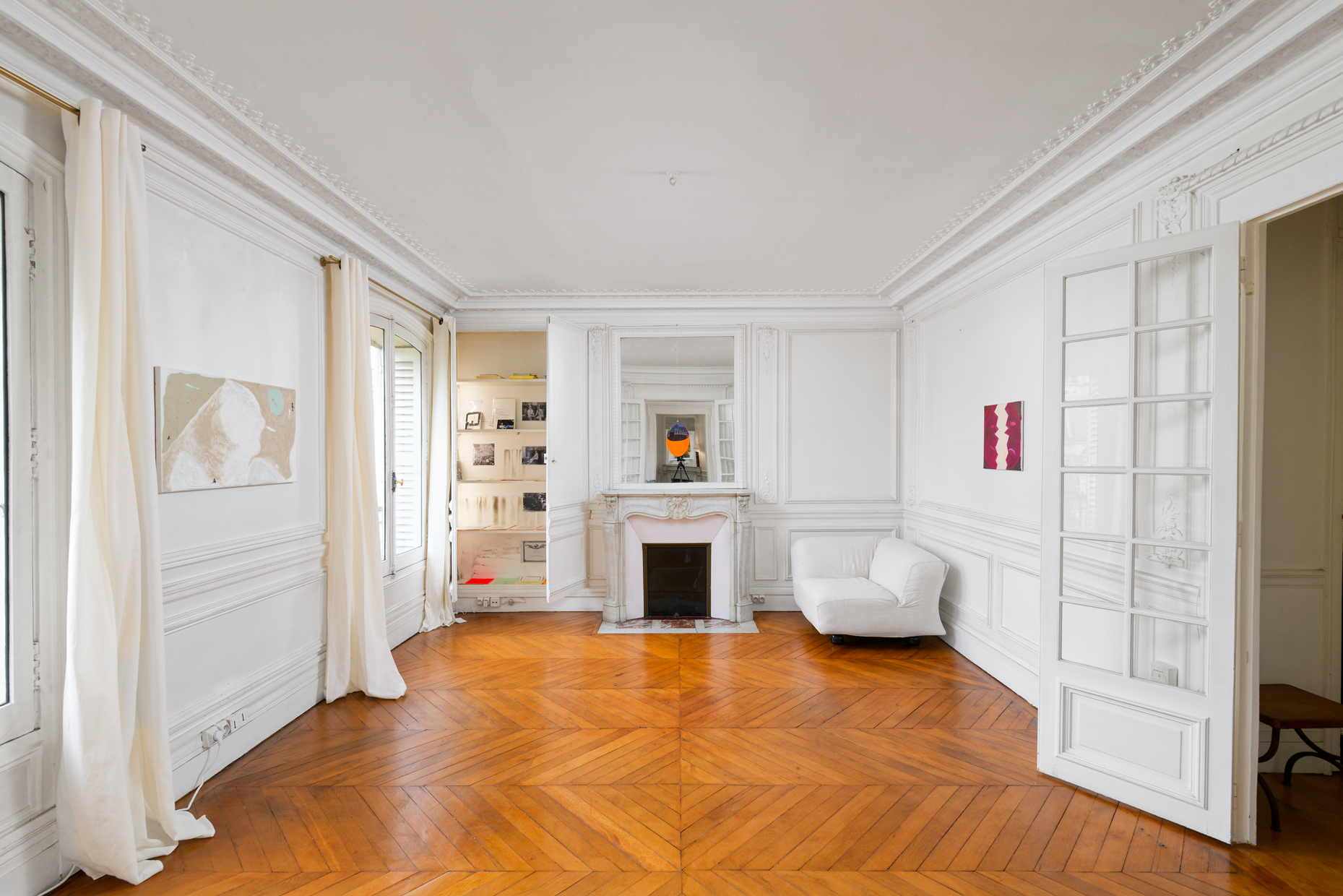 Agence de Voyage, Booked?