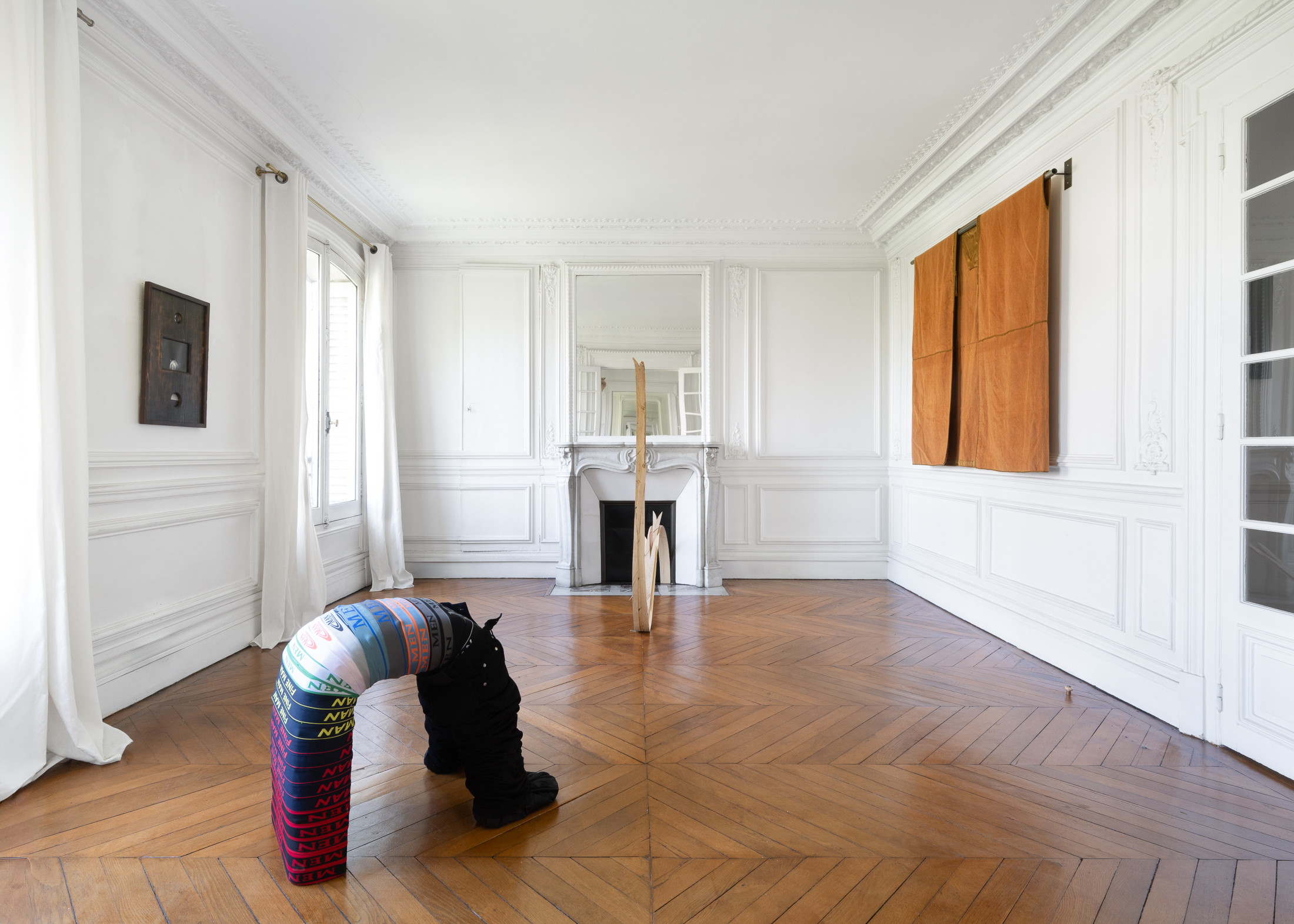 Agence de Voyage, La Dernière Mode